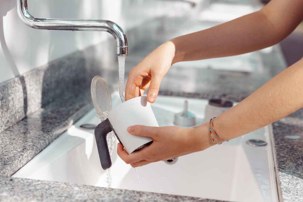 Moka come nuova: 3 trucchi segreti per pulirla dentro