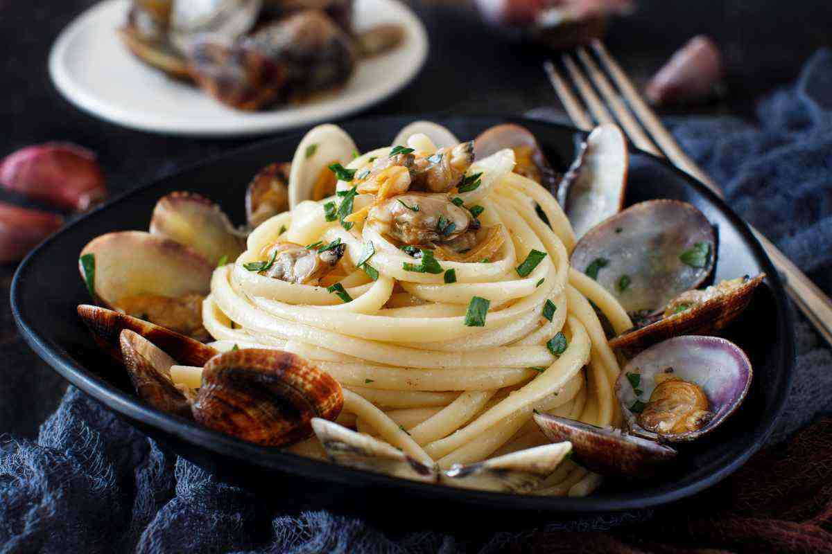 Ecco perché gli spaghetti alle vongole di mia suocera erano imbattibili, tutti i segreti